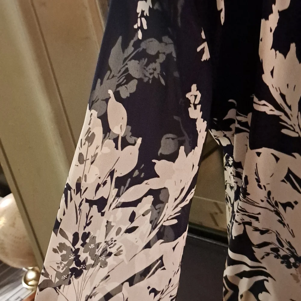 JM Collection blouse. - Picture 5 of 7